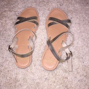 gold sandals!!